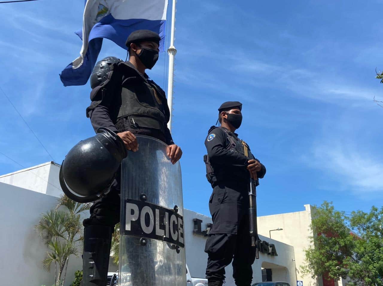 La toma de La Prensa marca ocho días como un mensaje “intimidante”