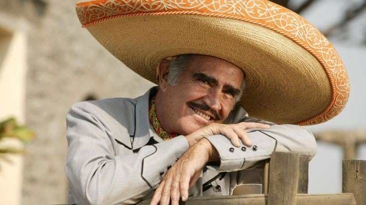 Que sabemos del hombre que ingresó al hospital donde está Vicente Fernández para darle una “cura” – Prensa Libre