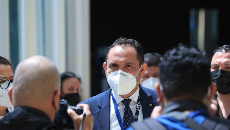 Usac declara vacante el cargo de rector tras seis meses de ausencia de Murphy Paiz – prensa Libre