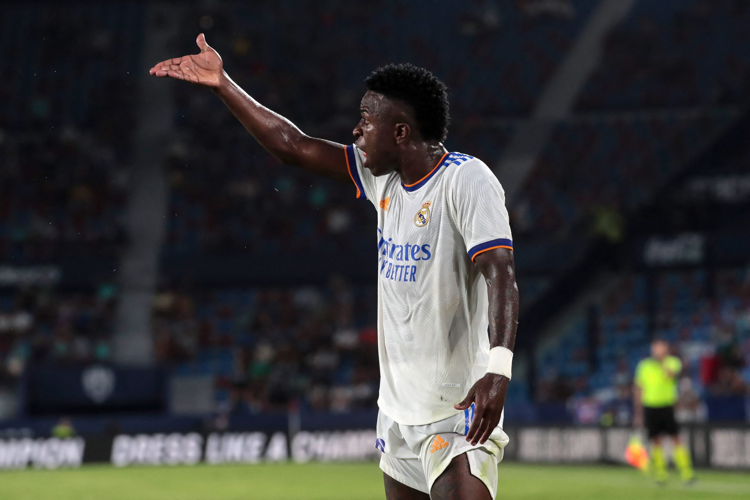 Vinicius Jr salva al Real Madrid en el empate 3-3 ante el Levante – Prensa Libre