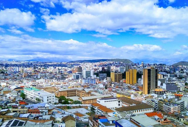 CAF aprueba 250 millones para apoyar la recuperación económica de Ecuador