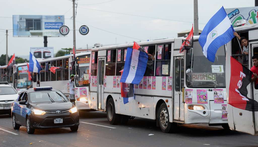 El gobierno comprará 250 autobuses rusos al doble del precio de 2009