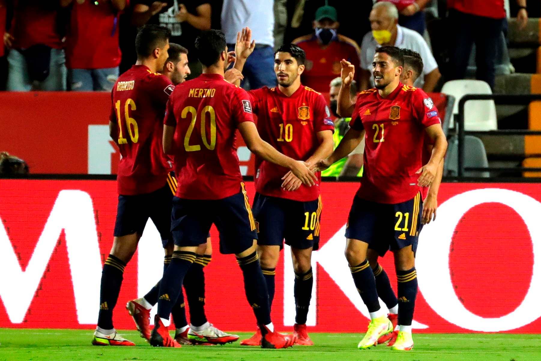 España acelera rumbo al Mundial con victoria sobre Georgia – prensa Libre