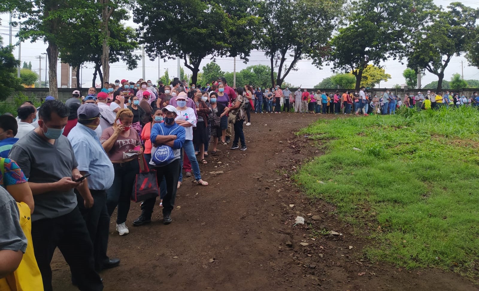 Ortega retira promesa de vacunar al 69% de la población